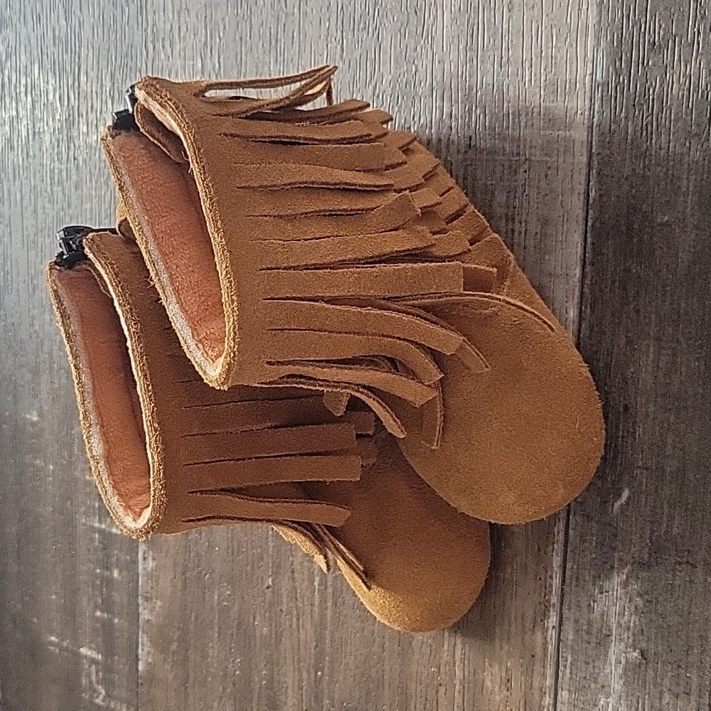 Monkey feet boots